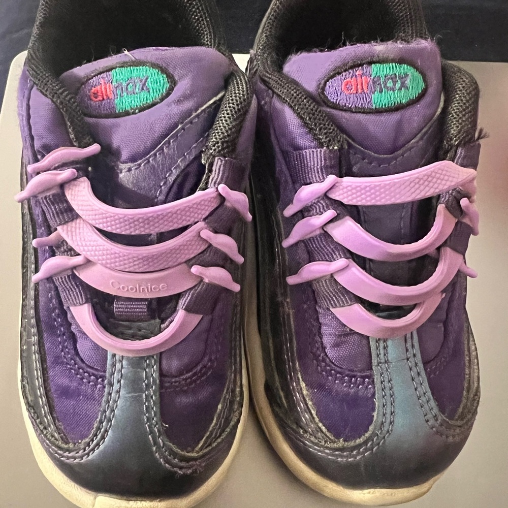 Nike Kids Purple and Black Sneakers